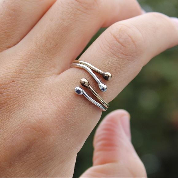 Vintage Sterling Silver & Brass Ball End Bypass Ring Size 8 Modernist Two Tone - Picture 4 of 4